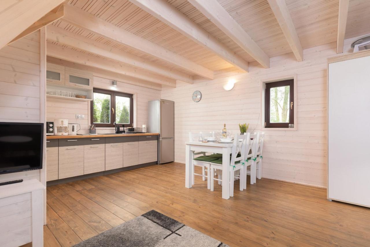 Strzezenice Domek Wakacyjny By Noclegi Renters Bagian luar foto