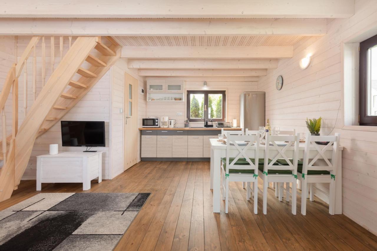 Strzezenice Domek Wakacyjny By Noclegi Renters Bagian luar foto