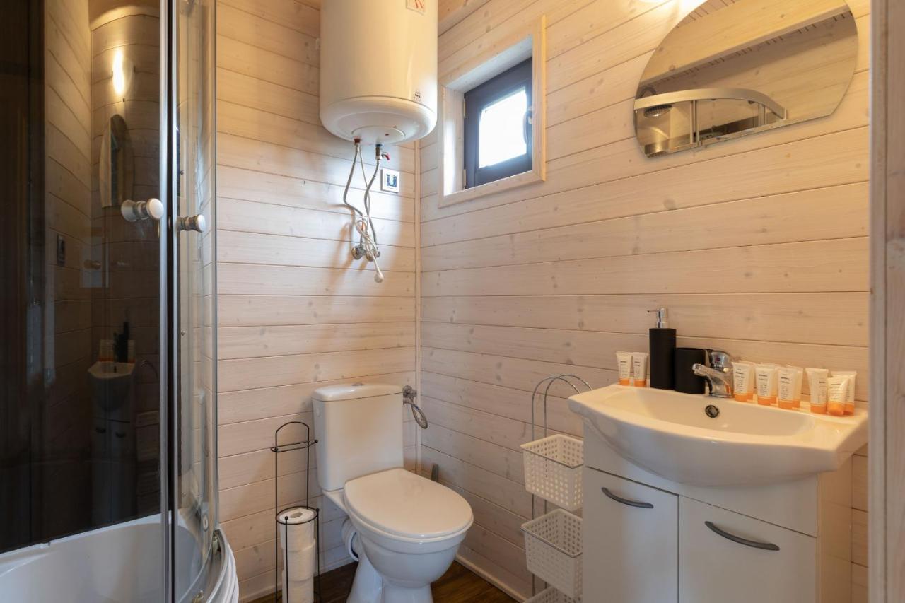 Strzezenice Domek Wakacyjny By Noclegi Renters Bagian luar foto
