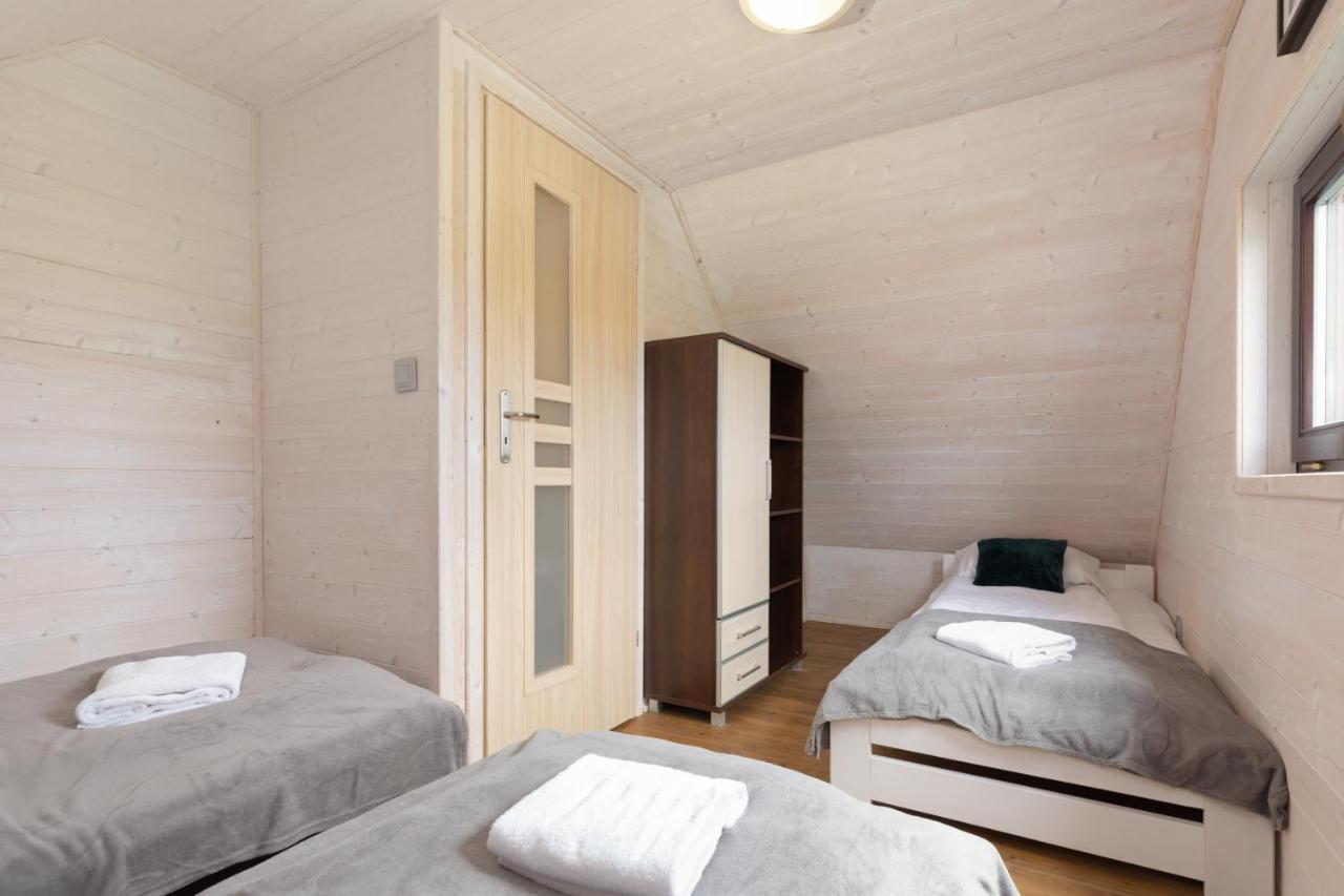 Strzezenice Domek Wakacyjny By Noclegi Renters Bagian luar foto